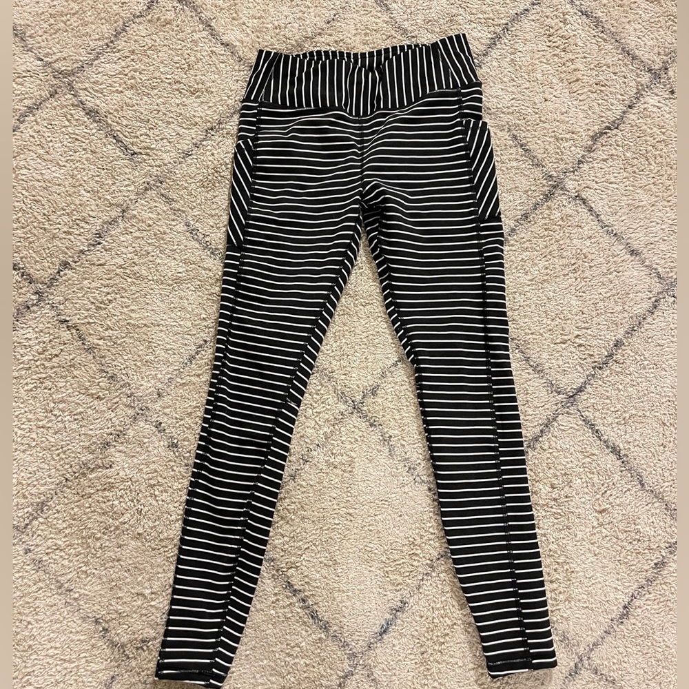Striped leggings